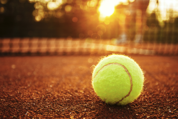 Tennis et renforcement musculaire : un coup gagnant ?